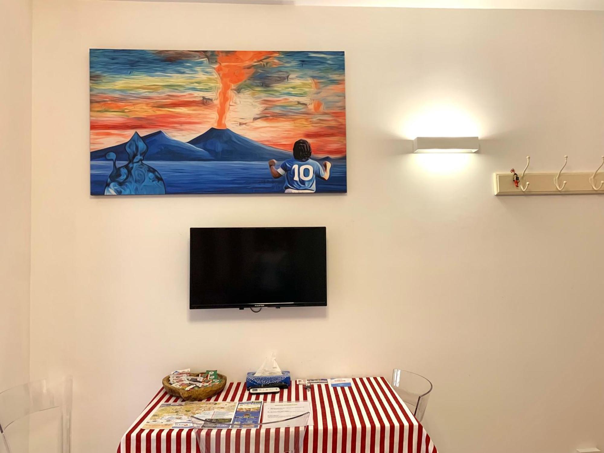 Casa Giulia, Nuovo Appartamento In Centro! Naples Luaran gambar