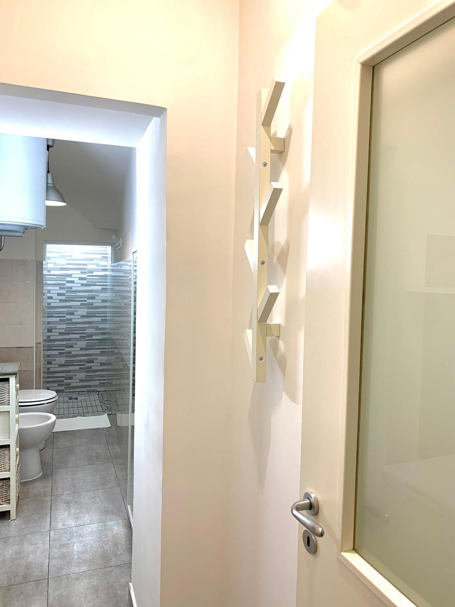 Casa Giulia, Nuovo Appartamento In Centro! Naples Luaran gambar